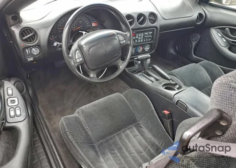 2001 Pontiac Firebird z USA, uszkodzony, nr VIN 2G2FS22KX12134338